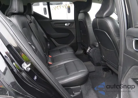 2021 Volvo Xc40 T5 Momentum from USA, damaged, VIN YV4162UK6M2486041